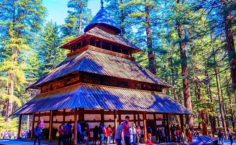 https://www.aadishaktitravels.org/public/img/Hadimba-Devi-Temple.jpg